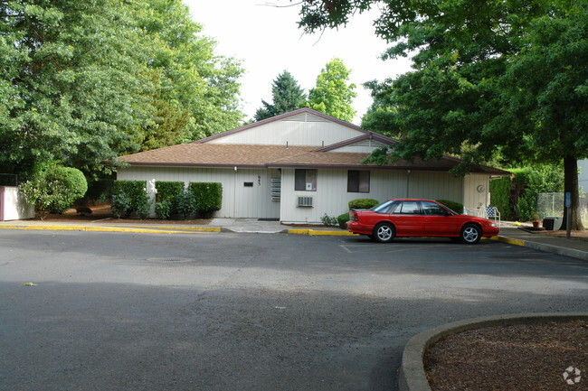 Primary Photo - Briarwood Manor