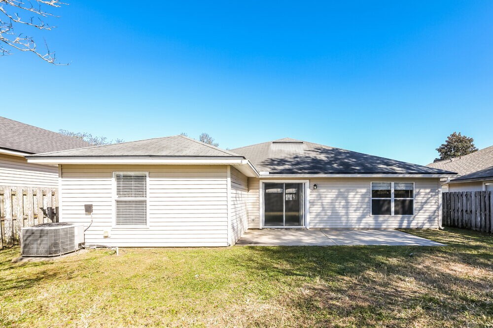 Building Photo - 1302 Ardmore St