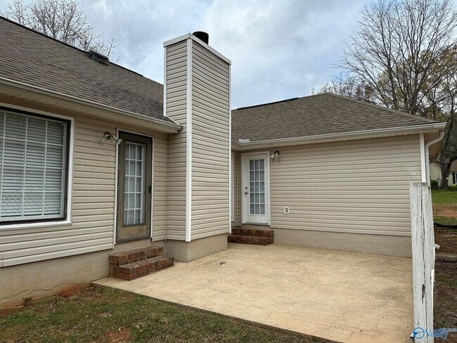 Building Photo - 101 Springfield Ln