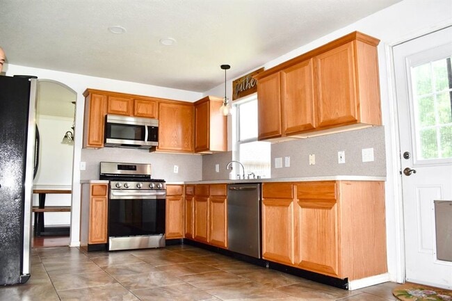 Building Photo - 17142 Kiowa River Ln