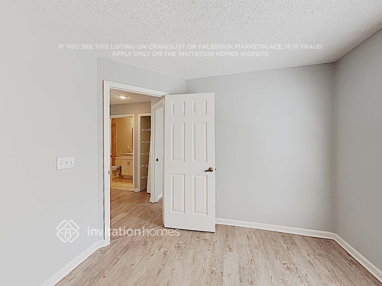 Building Photo - 322 Lexingdale Dr