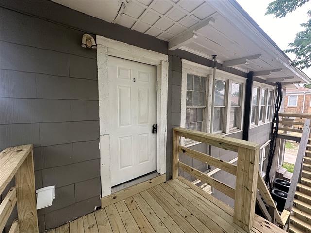 Building Photo - 819 N Marsalis Ave