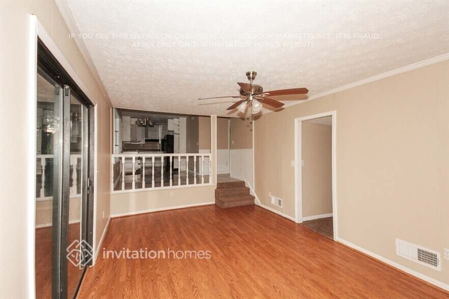 Building Photo - 1165 Golden Cir SW