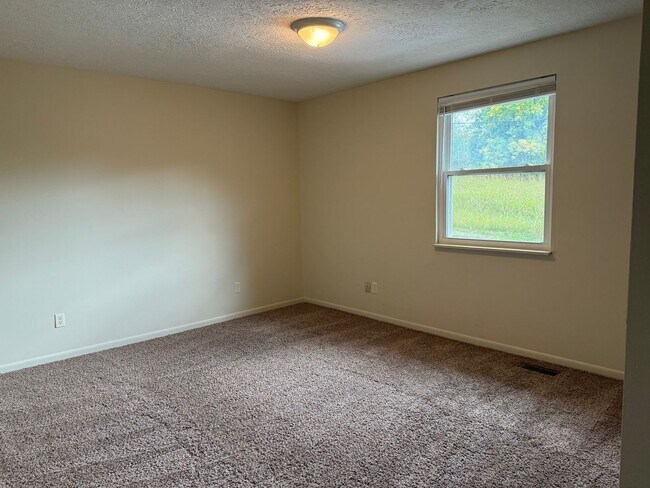 Building Photo - 110 Dove Ln
