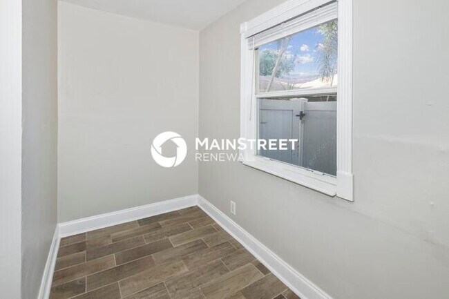 Building Photo - 4 Bedroom Pet-Friendly Home in Lake Worth,...