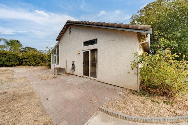 Building Photo - 6115 Brahms Ct