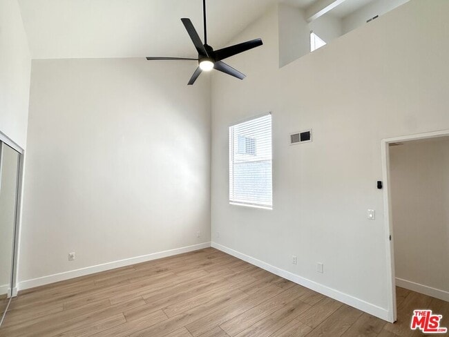 Building Photo - 9939 Topanga Canyon Blvd