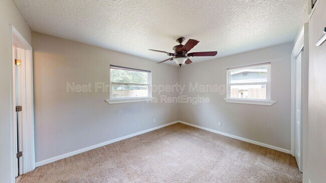 Building Photo - 11671 Shellfish Dr