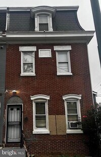 Building Photo - 4701 Penn St