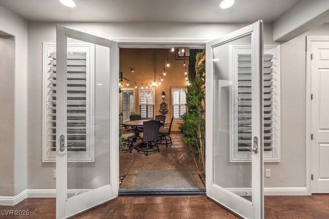 Building Photo - 636 Chervil Valley Dr