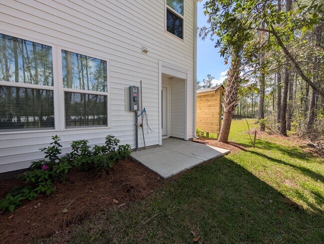 Building Photo - NEW End Unit Townhouse Available for Rent - Conway, South Carolina