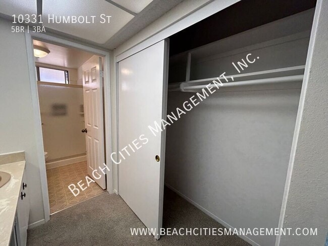 Building Photo - 10331 Humbolt St