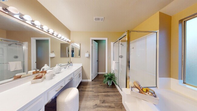 Building Photo - 43499 Southerland Way