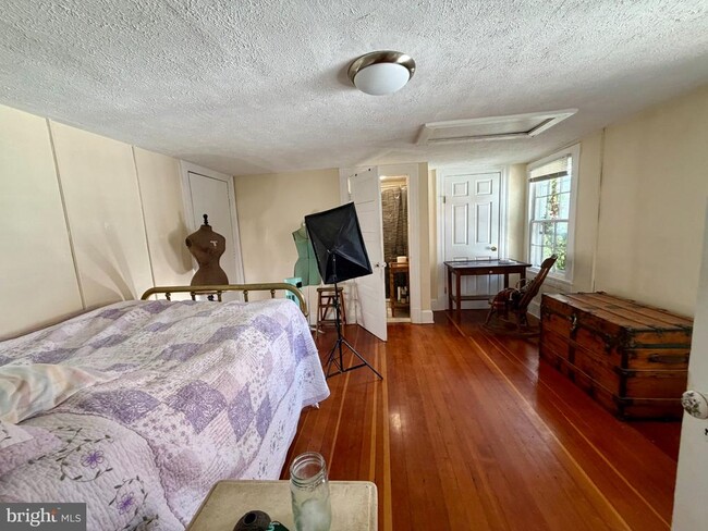 Building Photo - 211 E Boscawen St