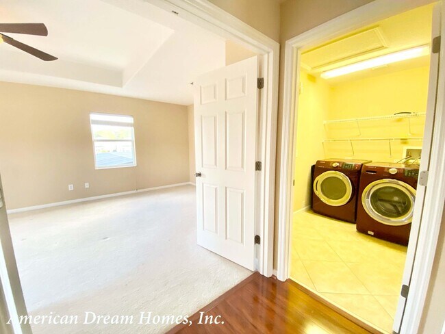 Building Photo - 10973 Willow Ridge Loop