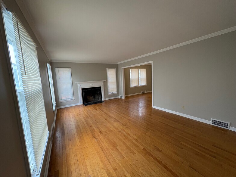 Living Room 1 - 3653 Winchell Rd