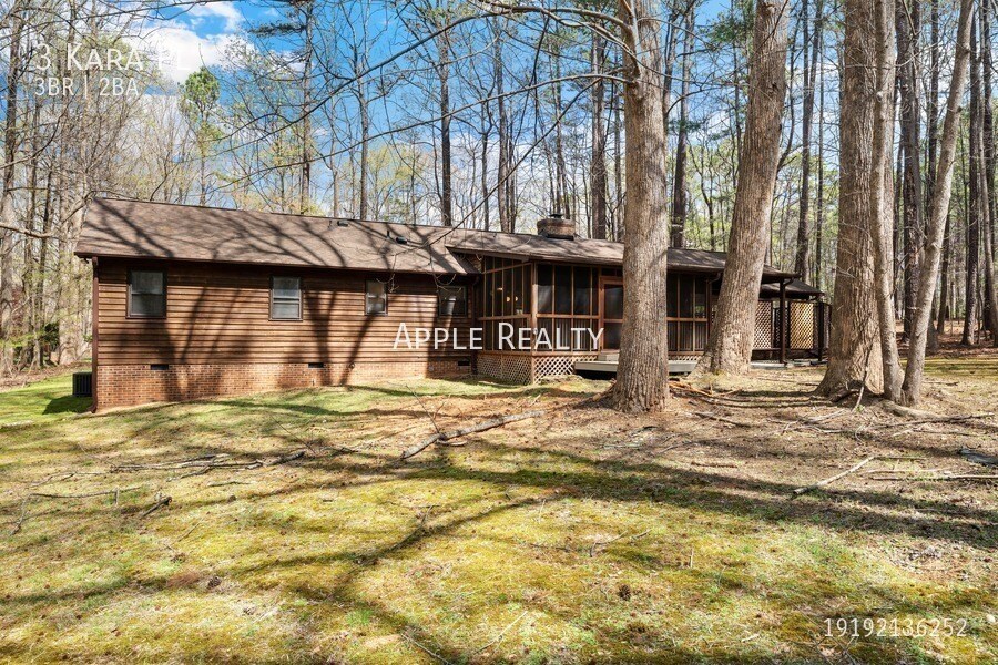 Building Photo - 3 Kara Pl