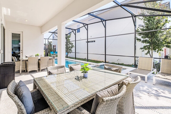 Building Photo - 2567 Shanti Dr