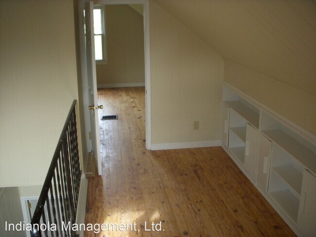 Building Photo - 3 br, 1 bath House - 953 E. North Broadway