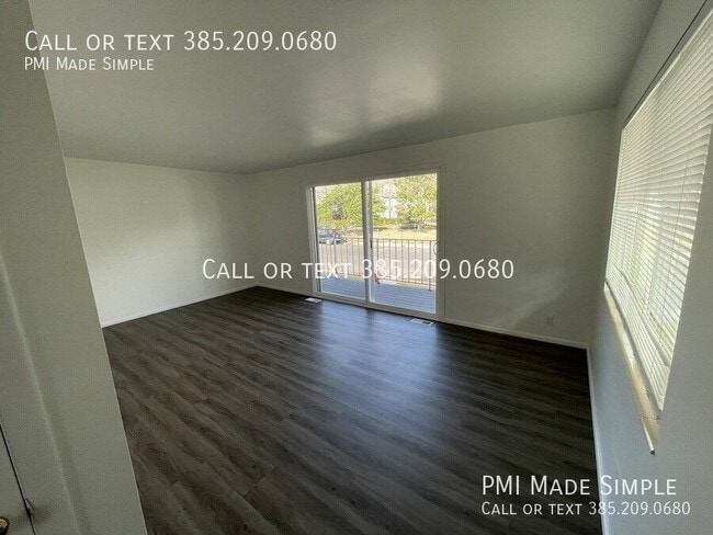 Building Photo - Spacious Condo in Great Orem Location!