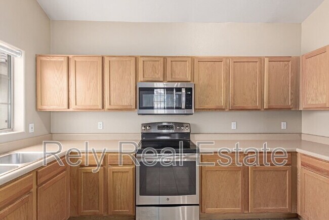 Building Photo - 2801 N Litchfield Rd