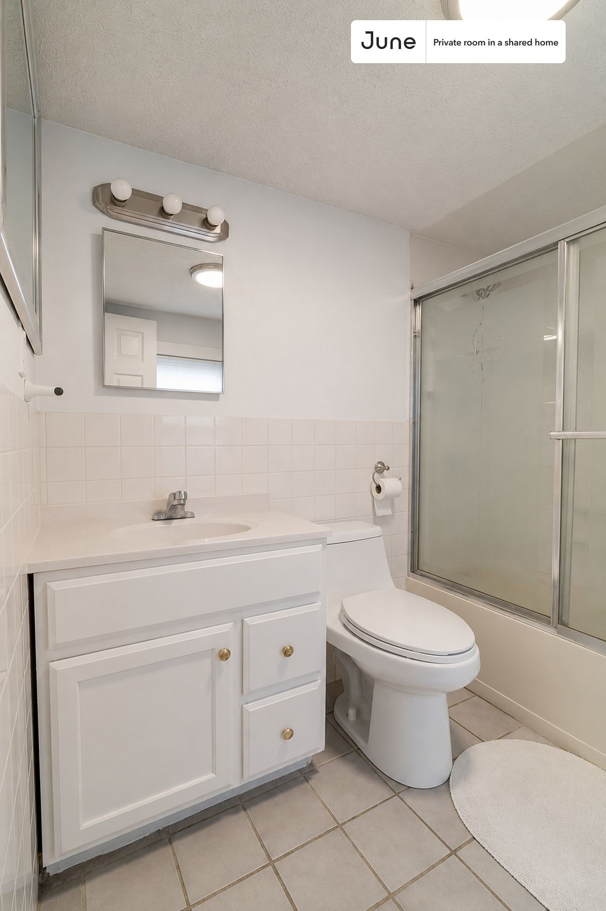Building Photo - Room in Shared 5 bed/2 bath home in South Boston
