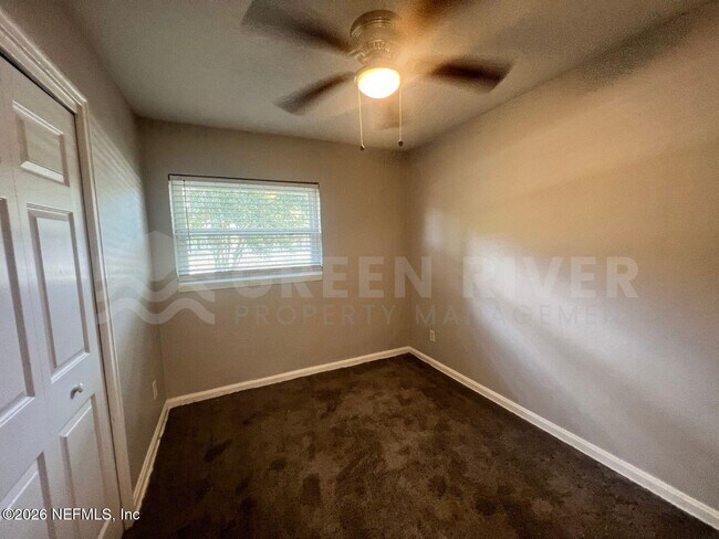 Building Photo - 6817 Camelot Rd