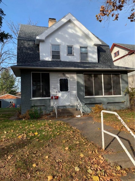 Primary Photo - 1629 Main St