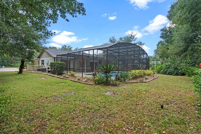 Building Photo - Charming 4-Bedroom Home with Pool on Large Lot in Longwood!