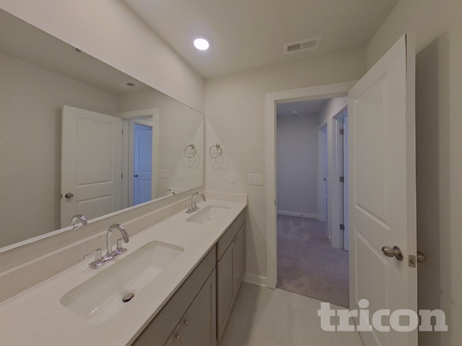 Building Photo - 521 Mountain Vw Dr