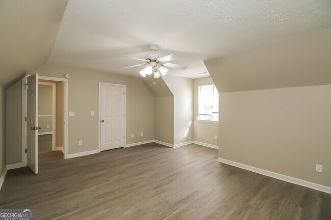 Building Photo - 7815 Big Ben Ct