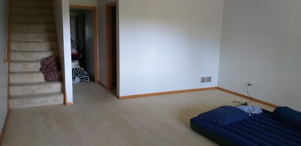 Building Photo - 2187 Cool Stream Cir