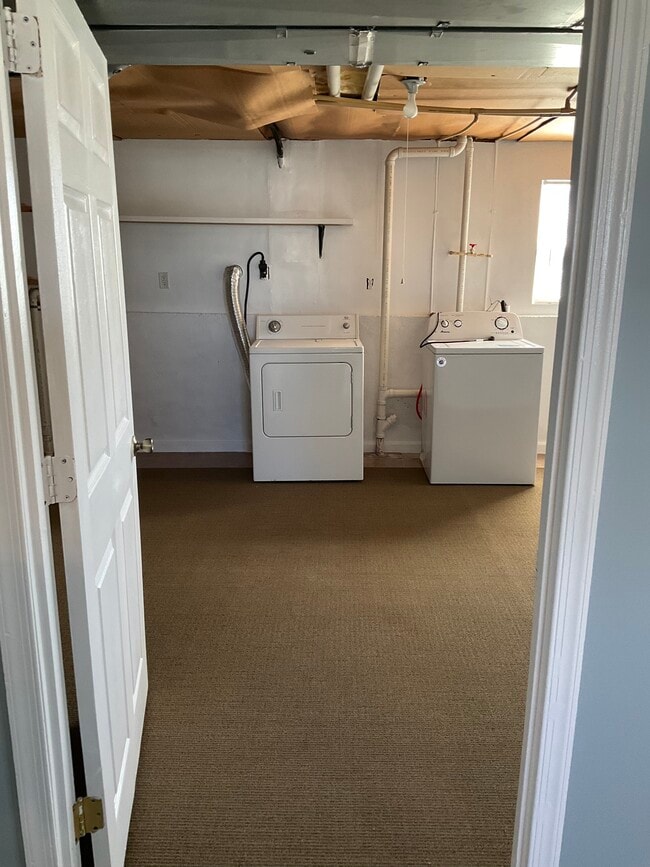 Building Photo - 631 Widener Ln