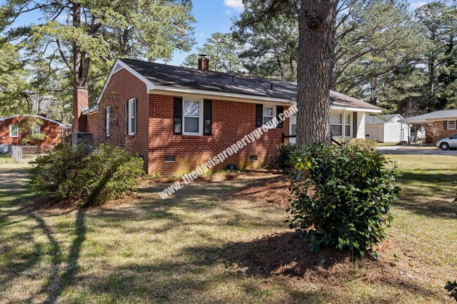 Building Photo - Nice home on quiet street!!!