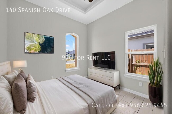 Building Photo - 140 Spanish Oak Dr