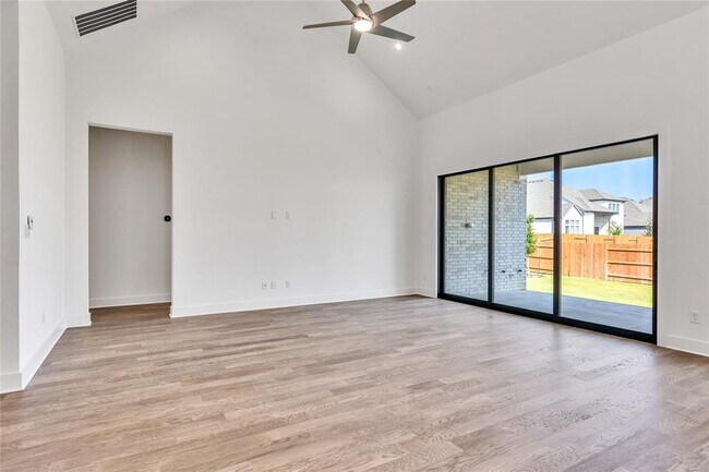 Building Photo - 2455 Shane Rnch Dr
