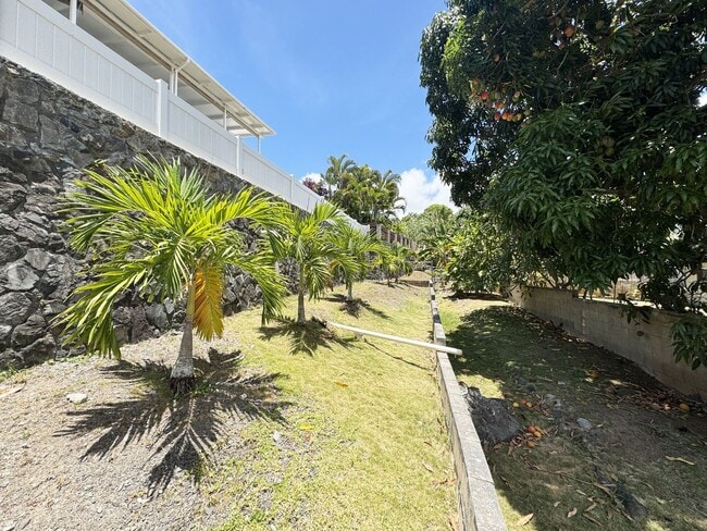 Building Photo - Pet Friendly Kailua House with Solar Hot W...