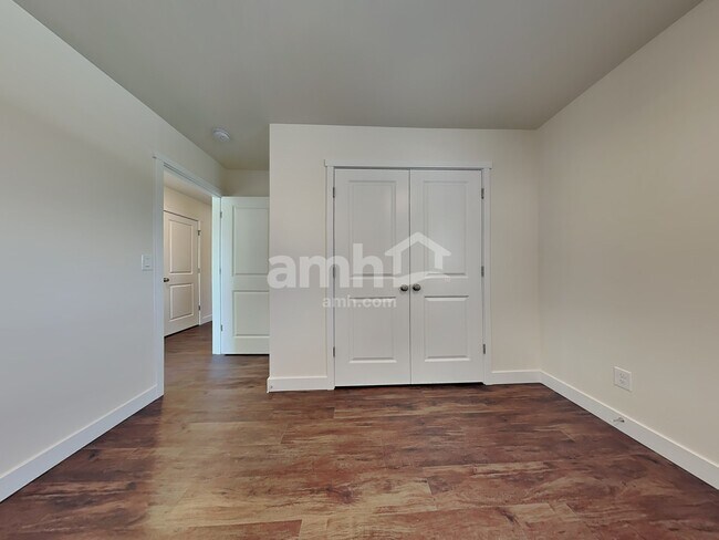 Building Photo - 7703 Verona Lp SW