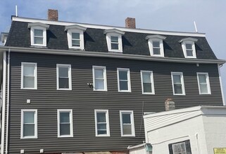 Building Photo - 241 Wickenden St