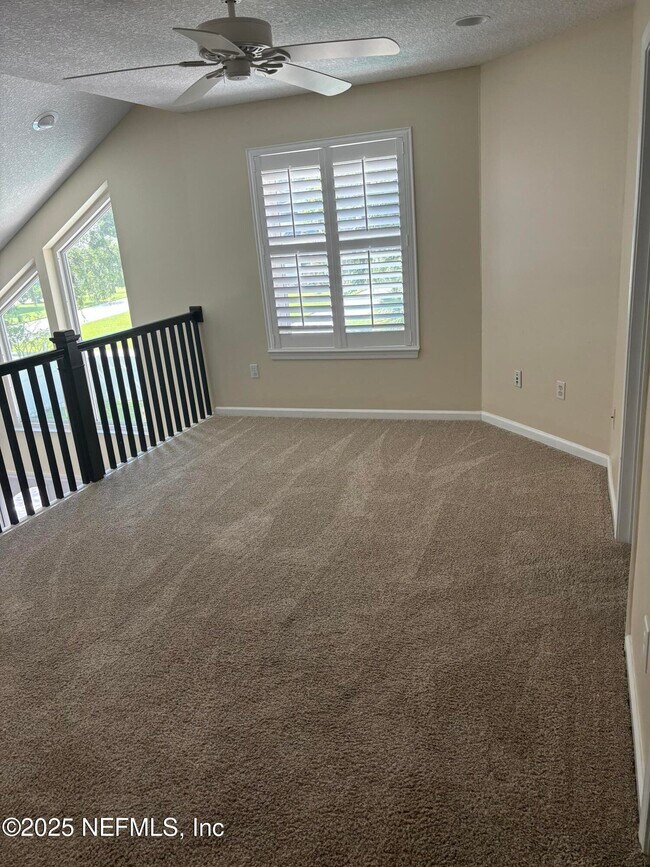 Building Photo - 1815 Kings Ct