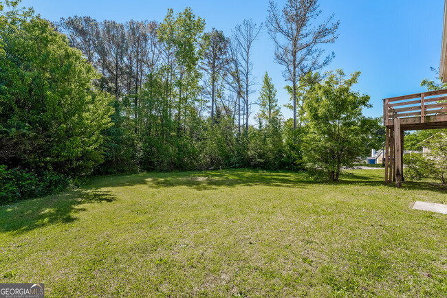 Building Photo - 2098 Drake Ct