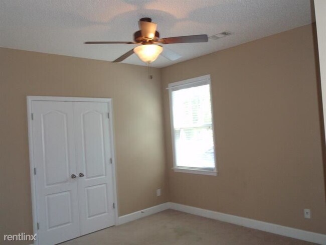 Building Photo - 5 br, 4 bath House - 230 Glade Knoll Trail...