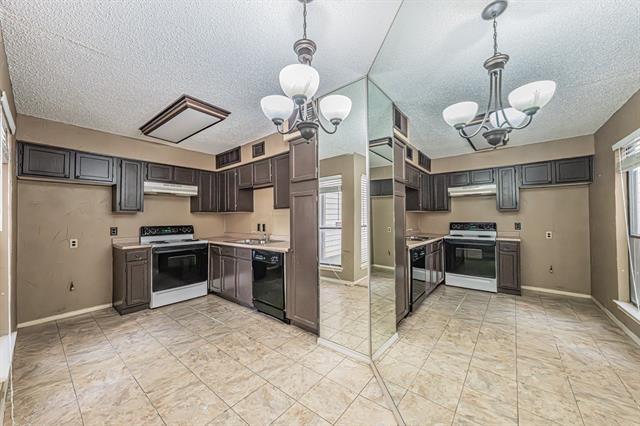 Building Photo - 2312 Balsam Dr