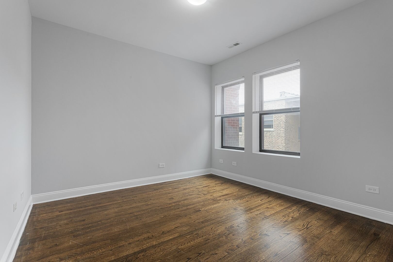 Building Photo - 7528 N Seeley Ave