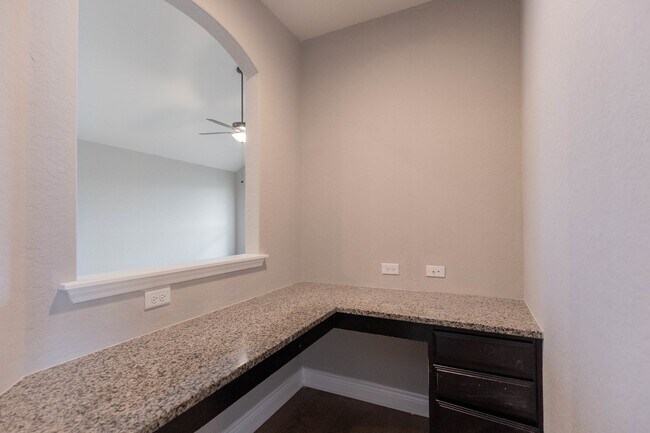 Building Photo - 27462 Paraiso Sands