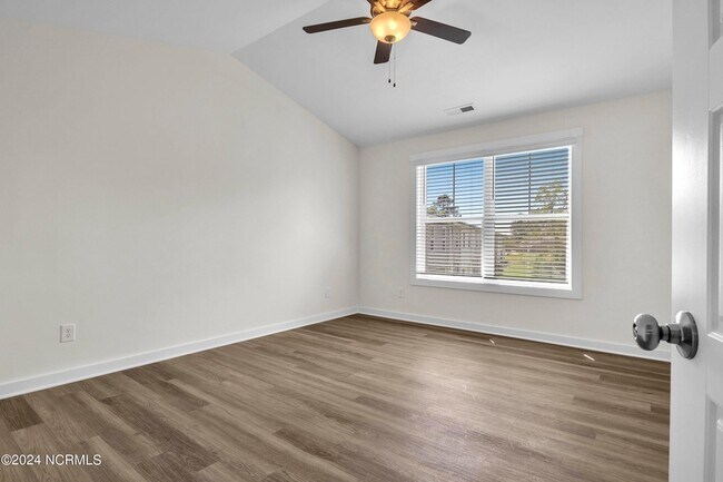 Building Photo - 6332 Beckington Dr