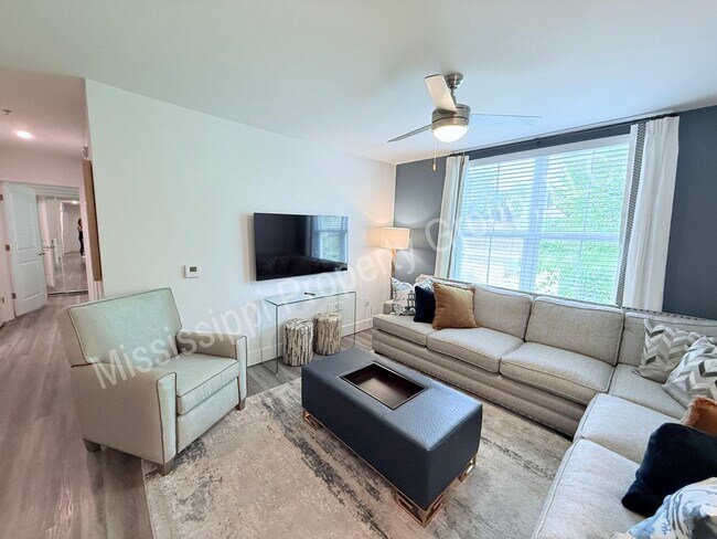 Building Photo - 3BR/3BA For Rent