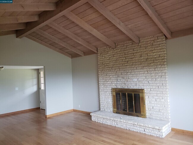 Building Photo - 29 Chapel Dr