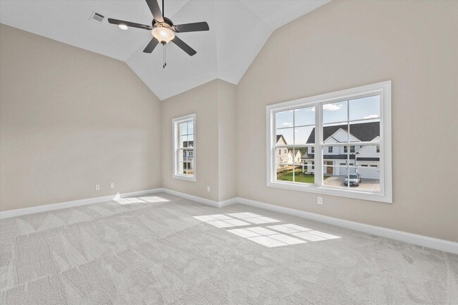 Building Photo - 565 River Oaks Ln