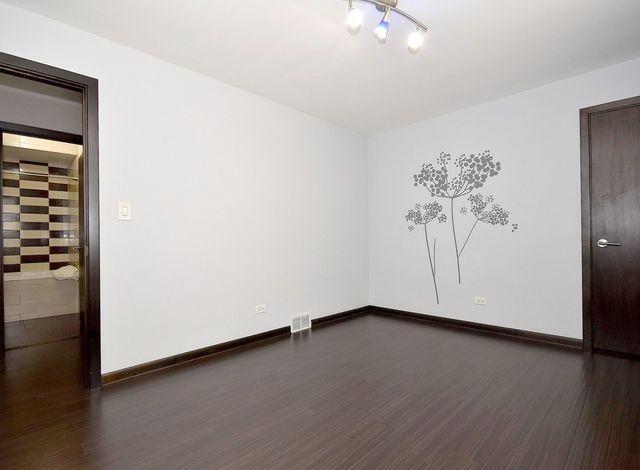 Building Photo - 2635 Maple St